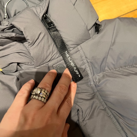 ❤️SOLD❤️ARITZIA limited edition SUPER PUFF LONG GRAY - Picture 2 of 7